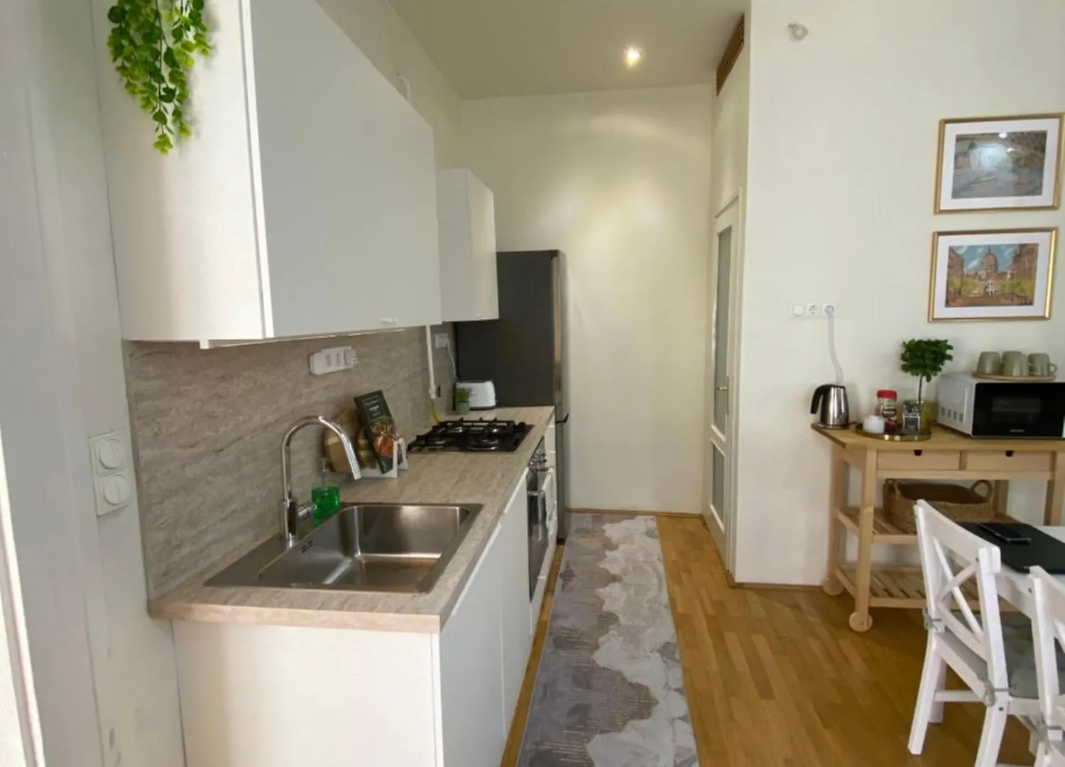 Central Budapest Oasis - City Center Apartment
